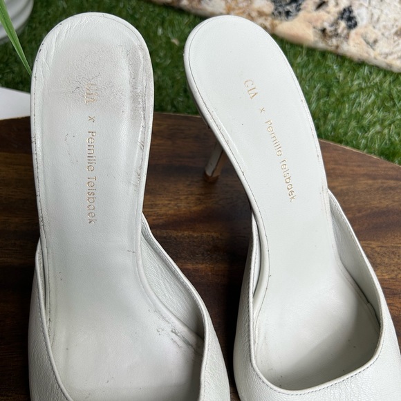 GIA BORGHINI
GIA BORGHINI X Pernille Teisbaek Perni 04
Sandals size 38 US 8 - Picture 5 of 10